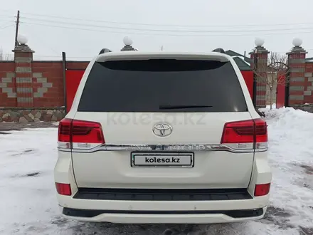 Toyota Land Cruiser 2018 года за 33 000 000 тг. в Алматы – фото 12