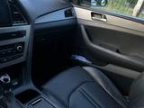 Hyundai Sonata 2016 года за 7 000 000 тг. в Караганда – фото 3