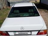 Mercedes-Benz E 230 1991 годаүшін1 180 000 тг. в Астана – фото 2