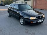 Volkswagen Golf 1994 годаүшін1 750 000 тг. в Астана