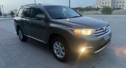 Toyota Highlander 2011 года за 8 400 000 тг. в Актау – фото 3