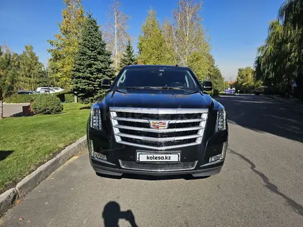 Cadillac Escalade 2019 года за 39 000 000 тг. в Алматы