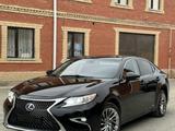 Lexus ES 300h 2014 года за 6 550 000 тг. в Атырау – фото 2