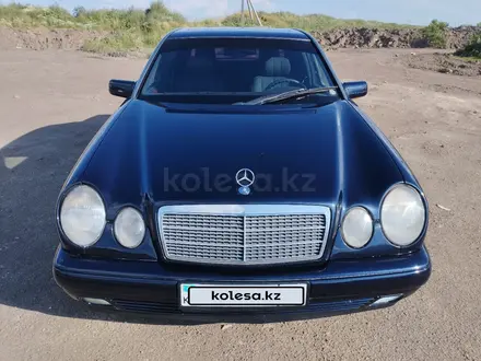 Mercedes-Benz E 200 1997 года за 2 950 000 тг. в Астана – фото 13