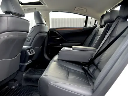Lexus ES 250 Luxury 2.5 2024 года за 34 990 000 тг. в Шымкент – фото 11