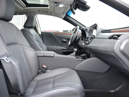 Lexus ES 250 Luxury 2.5 2024 года за 34 990 000 тг. в Шымкент – фото 6