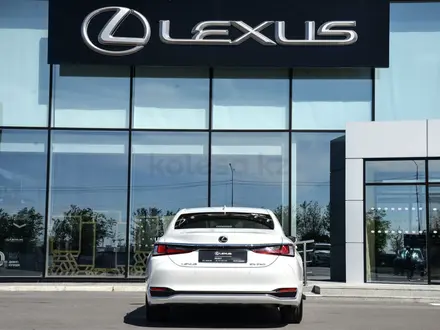 Lexus ES 250 Luxury 2.5 2024 года за 34 990 000 тг. в Шымкент – фото 4