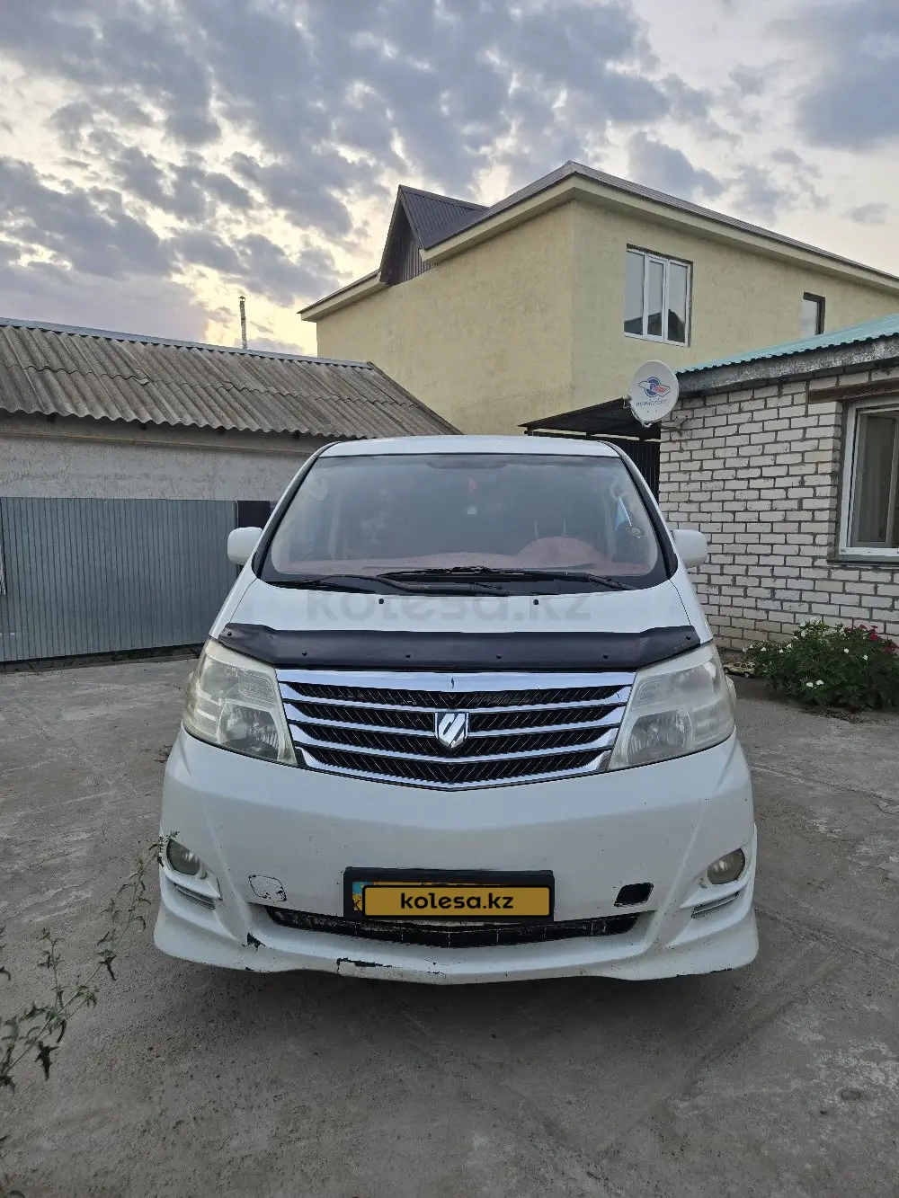 Toyota Alphard, 2002