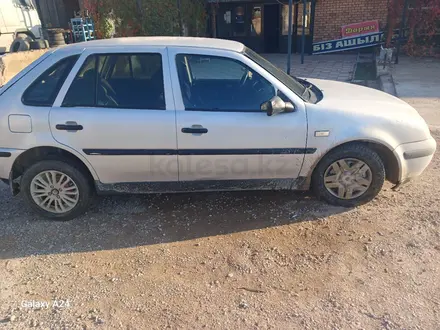 Volkswagen Gol 2005 года за 850 000 тг. в Шымкент – фото 6