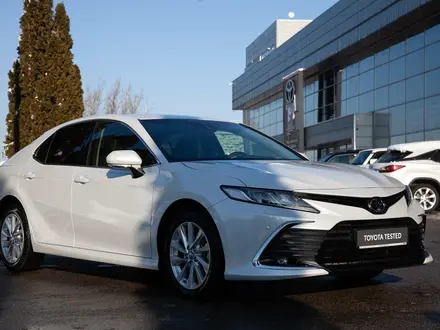 Toyota Camry 2023 года за 18 490 000 тг. в Алматы – фото 9