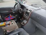 Kia Carnival 2003 года за 2 200 000 тг. в Алматы – фото 5