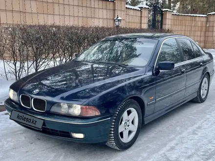 BMW 528 1998 года за 3 000 000 тг. в Астана