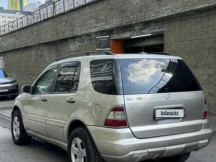 Mercedes-Benz ML 320 2003 года за 3 000 000 тг. в Астана – фото 9