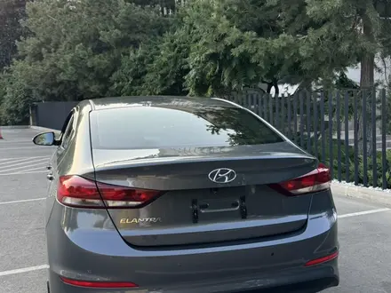Hyundai Elantra 2018 года за 7 450 000 тг. в Алматы – фото 4