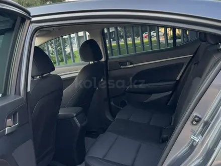 Hyundai Elantra 2018 года за 7 450 000 тг. в Алматы – фото 6