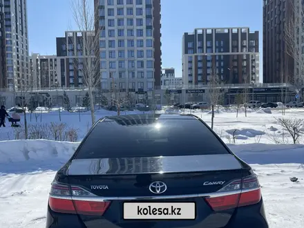 Toyota Camry 2015 года за 11 300 000 тг. в Астана – фото 5