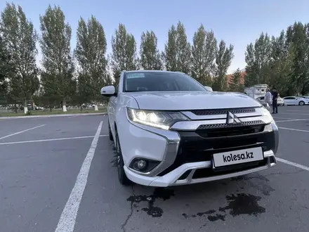 Mitsubishi Outlander 2022 года за 10 950 000 тг. в Астана