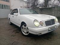 Mercedes-Benz E 320 1998 годаfor5 100 000 тг. в Алматы