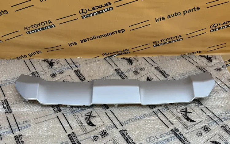 Накладка решетка радиатора 52129-60050 за 45 000 тг. в Шымкент