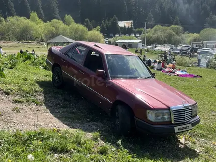 Mercedes-Benz E 230 1991 года за 1 250 000 тг. в Алматы – фото 13