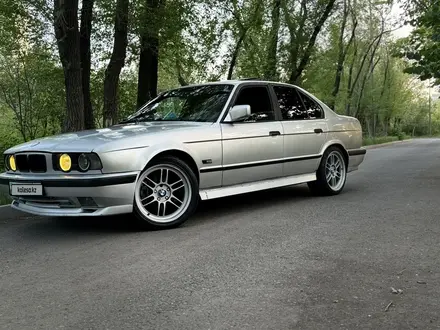 BMW 520 1990 года за 1 800 000 тг. в Астана – фото 2
