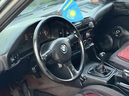BMW 520 1990 года за 1 800 000 тг. в Астана – фото 17