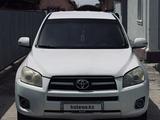 Toyota RAV4 2011 годаүшін7 300 000 тг. в Атырау – фото 3