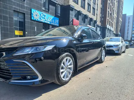 Toyota Camry 2021 года за 16 000 000 тг. в Астана – фото 2