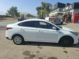 Hyundai Accent 2022 года за 6 500 000 тг. в Алматы – фото 3