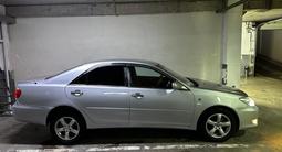 Toyota Camry 2005 годаfor3 800 000 тг. в Астана – фото 3