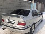 BMW 328 1993 года за 1 800 000 тг. в Алматы – фото 3