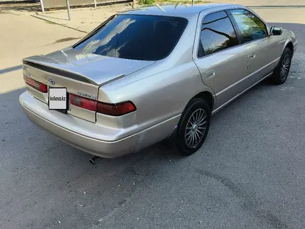 Toyota Camry 1999 года за 3 300 000 тг. в Алматы – фото 5