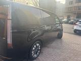 Hyundai Staria 2023 года за 24 800 000 тг. в Алматы – фото 2