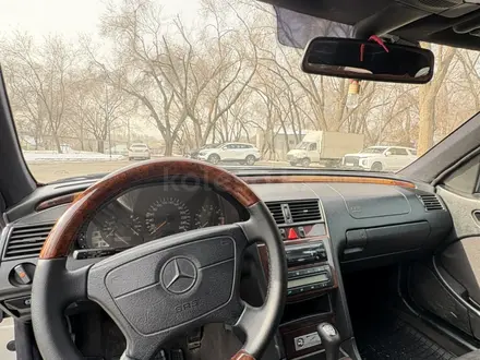Mercedes-Benz C 280 1999 года за 3 300 000 тг. в Алматы – фото 2