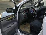 Toyota Avensis Verso 2002 года за 3 499 999 тг. в Алматы – фото 4