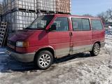 Volkswagen Multivan 1993 годаүшін1 600 000 тг. в Павлодар
