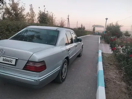 Mercedes-Benz E 220 1995 года за 1 800 000 тг. в Шымкент – фото 12