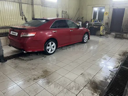 Toyota Camry 2010 года за 7 500 000 тг. в Уральск – фото 10