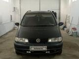 Volkswagen Sharan 1997 годаүшін2 089 027 тг. в Актобе