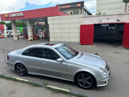 Mercedes-Benz E 500 2002 года за 4 980 000 тг. в Алматы – фото 4