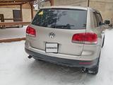 Volkswagen Touareg 2004 годаfor4 500 000 тг. в Кокшетау – фото 2