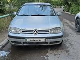 Volkswagen Golf 2001 года за 1 900 000 тг. в Караганда