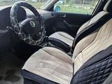 Volkswagen Golf 2001 года за 1 900 000 тг. в Караганда – фото 5