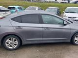 Hyundai Elantra 2019 годаfor6 300 000 тг. в Уральск – фото 4