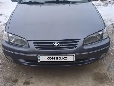 Toyota Camry 1997 года за 4 000 000 тг. в Алматы – фото 2