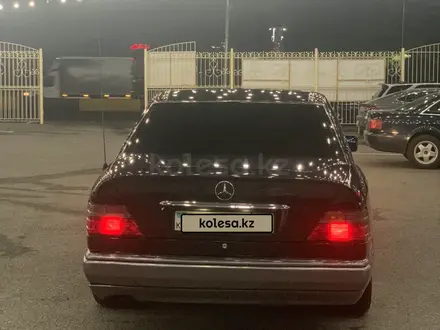 Mercedes-Benz E 280 1994 года за 3 200 000 тг. в Шымкент – фото 3