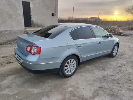 Volkswagen Passat 2005 года за 3 500 000 тг. в Шиели – фото 4