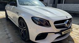 Mercedes-Benz E 63 AMG 2018 года за 31 000 000 тг. в Алматы – фото 3