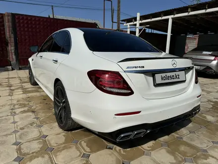 Mercedes-Benz E 63 AMG 2018 года за 31 000 000 тг. в Алматы – фото 21