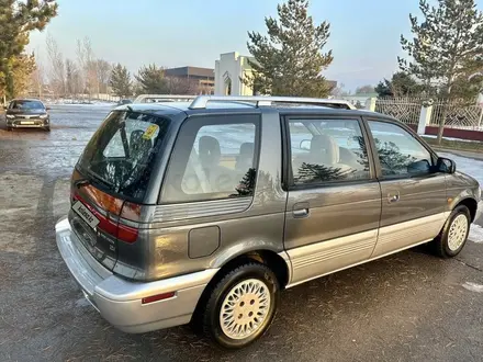 Mitsubishi Space Wagon 1994 года за 2 990 000 тг. в Макинск – фото 4